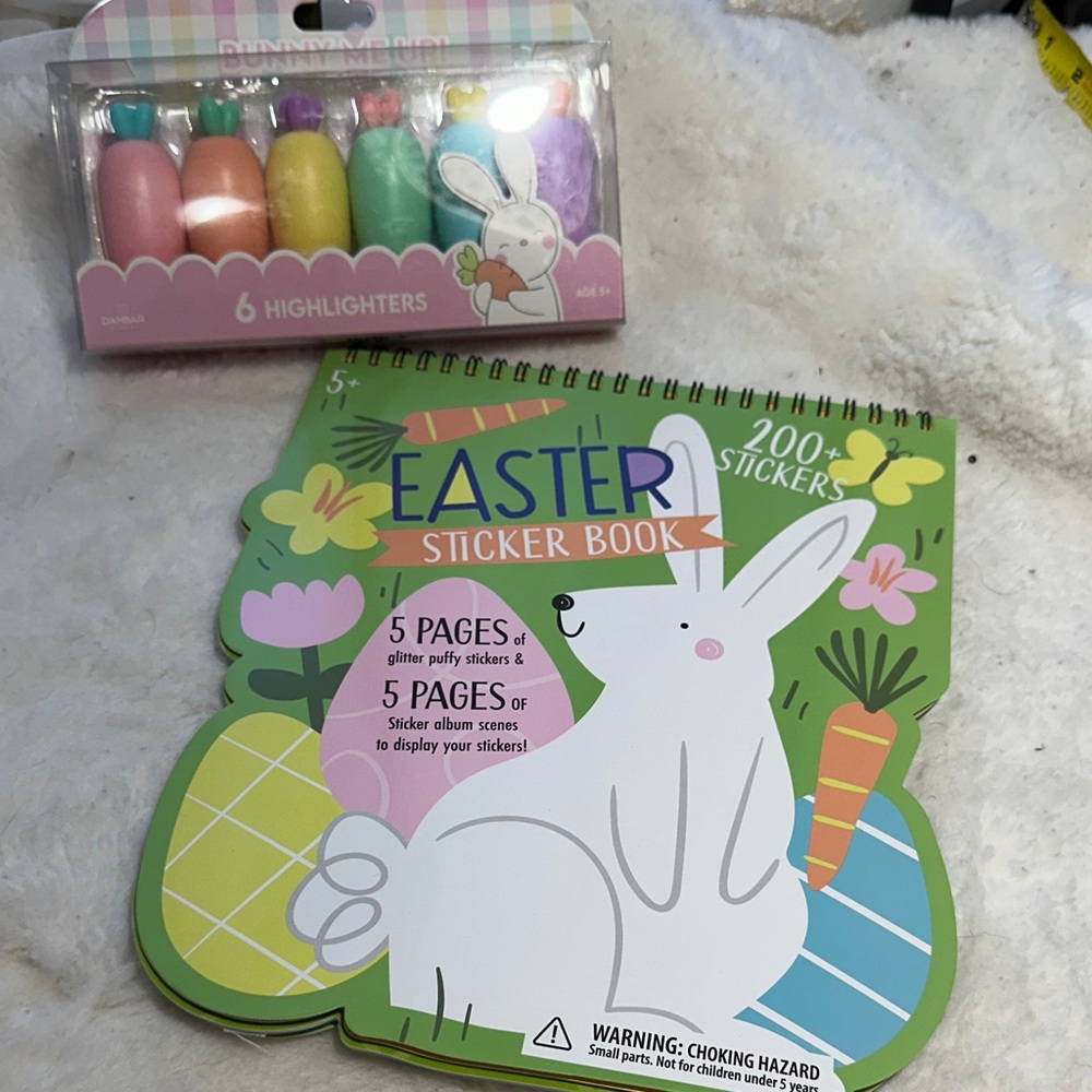 Cbe paperie 200 + Easter sticker book and 6 carrot highlighters by danbar